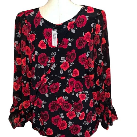 NWT Torrid Babydoll Studio Knit Chiffon Sleeves Surplice Top Size 5X B1 - Picture 3 of 6